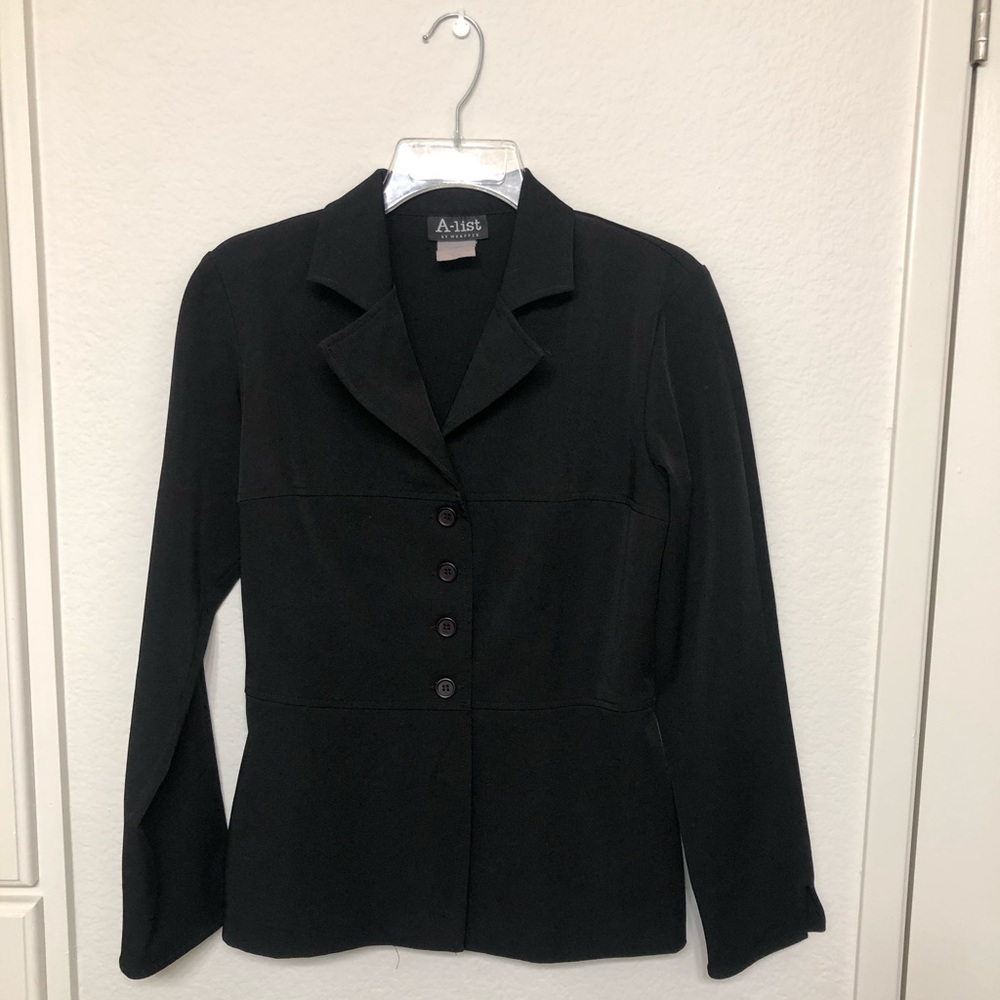 Gifted 🐶 EUC black blazer from A-List